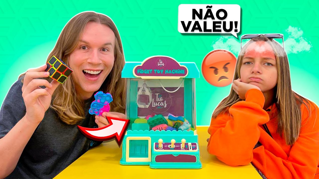 QUEM TIRAR MAIS FIDGET TOYS DA MÁQUINA GANHA! | FIDGET TOYS CHALLENGE | TIO LUCAS E LAILA SHOW