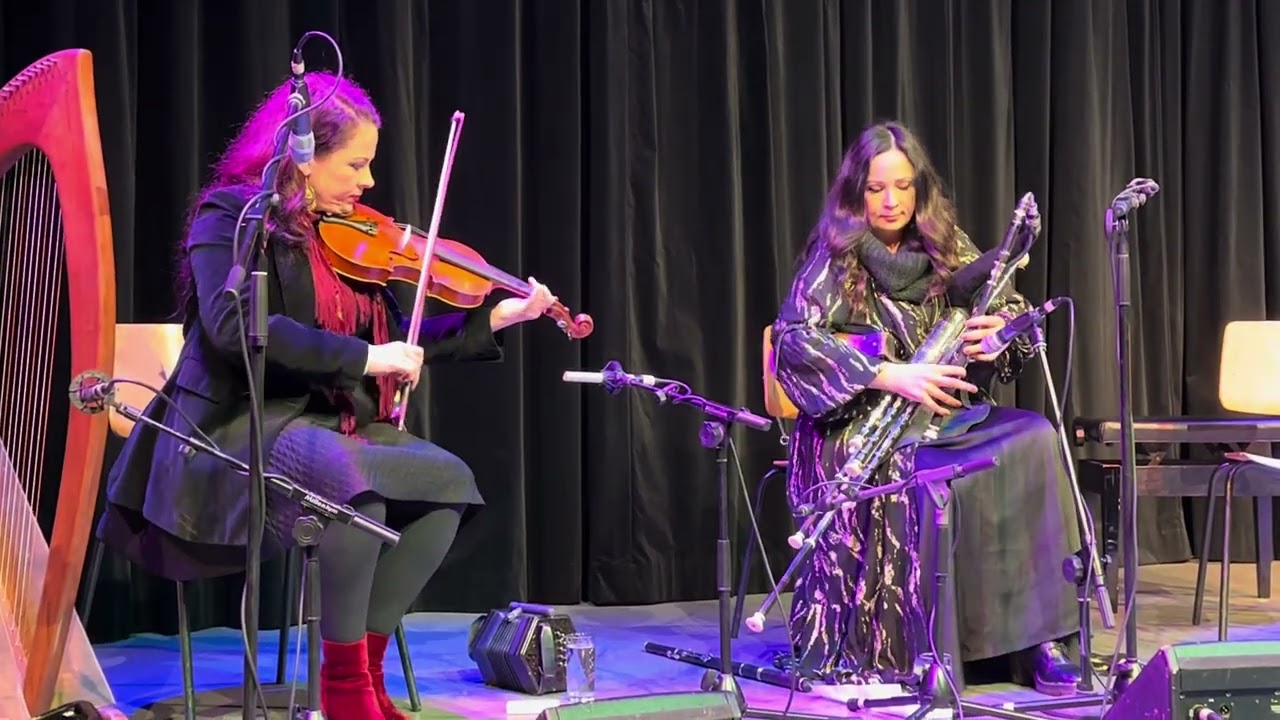 Louise & Michelle Mulcahy - 12-01-2024 / Roots aan de Zaan - (set of tunes)