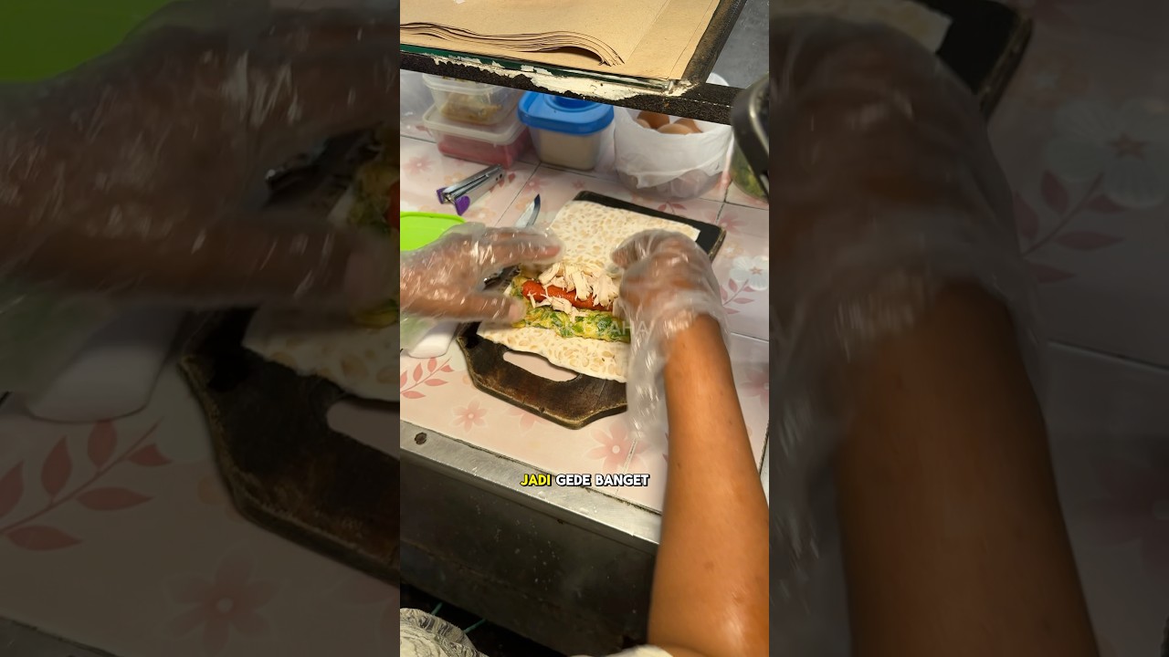 Tempe Mendoan gulung isi telor sosis ayam harga 23.000 
