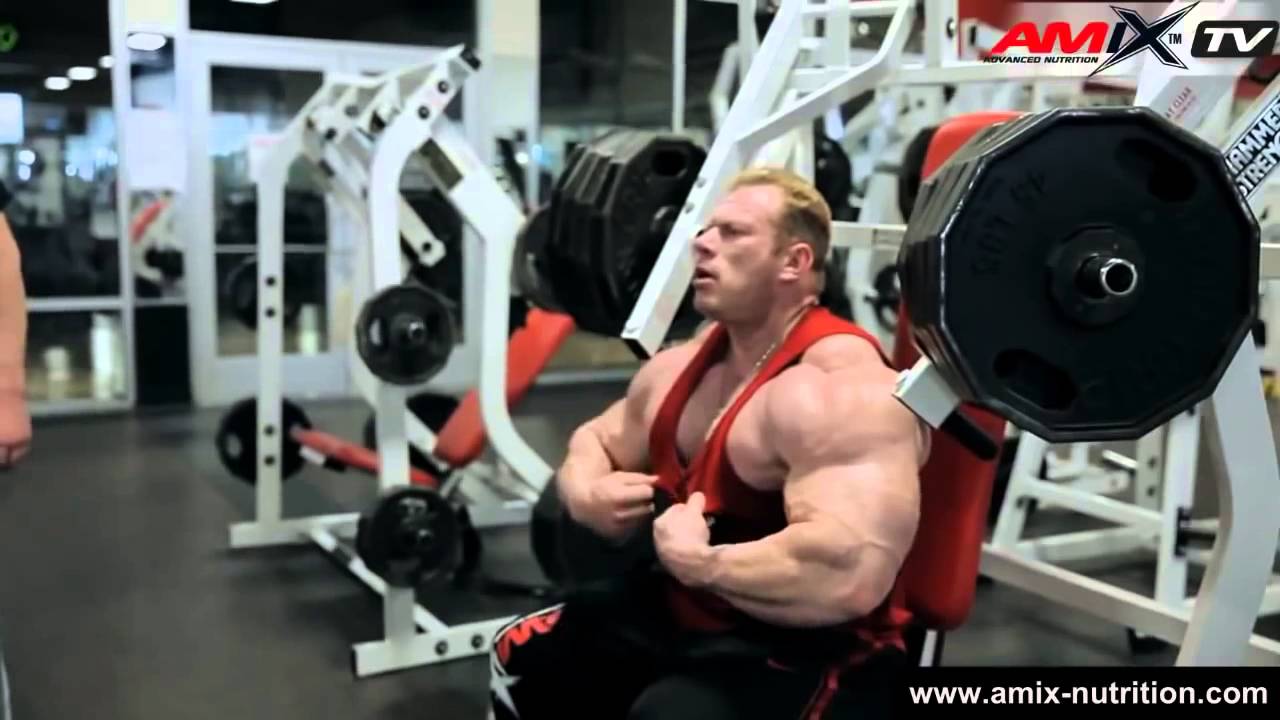 Dennis Wolf training Chest and Calves from 2013 Mr Olympia