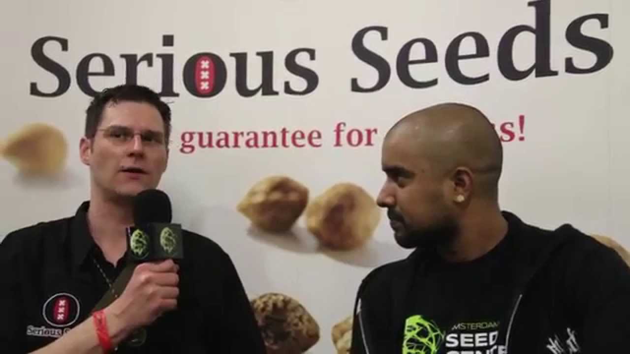 Esje Herb of ASC and Thomas of Serious Seeds, chatting at Spannabis Barcelona 2014