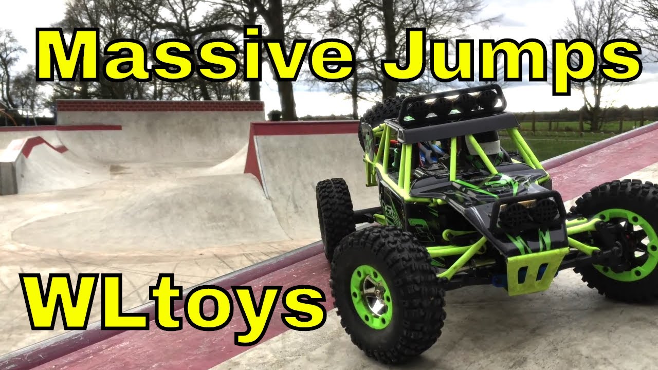 Epic WLtoys Skatepark Run. Big Air...massive jumps 12428 upgraded shock run.