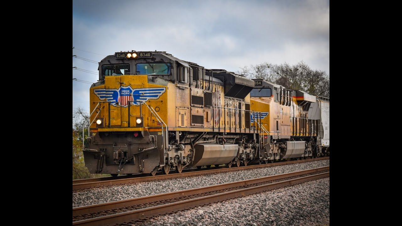 January 2026 A 2x2x1 Super Mixed Freight (Union Pacific) in Rosenberg, Tx!