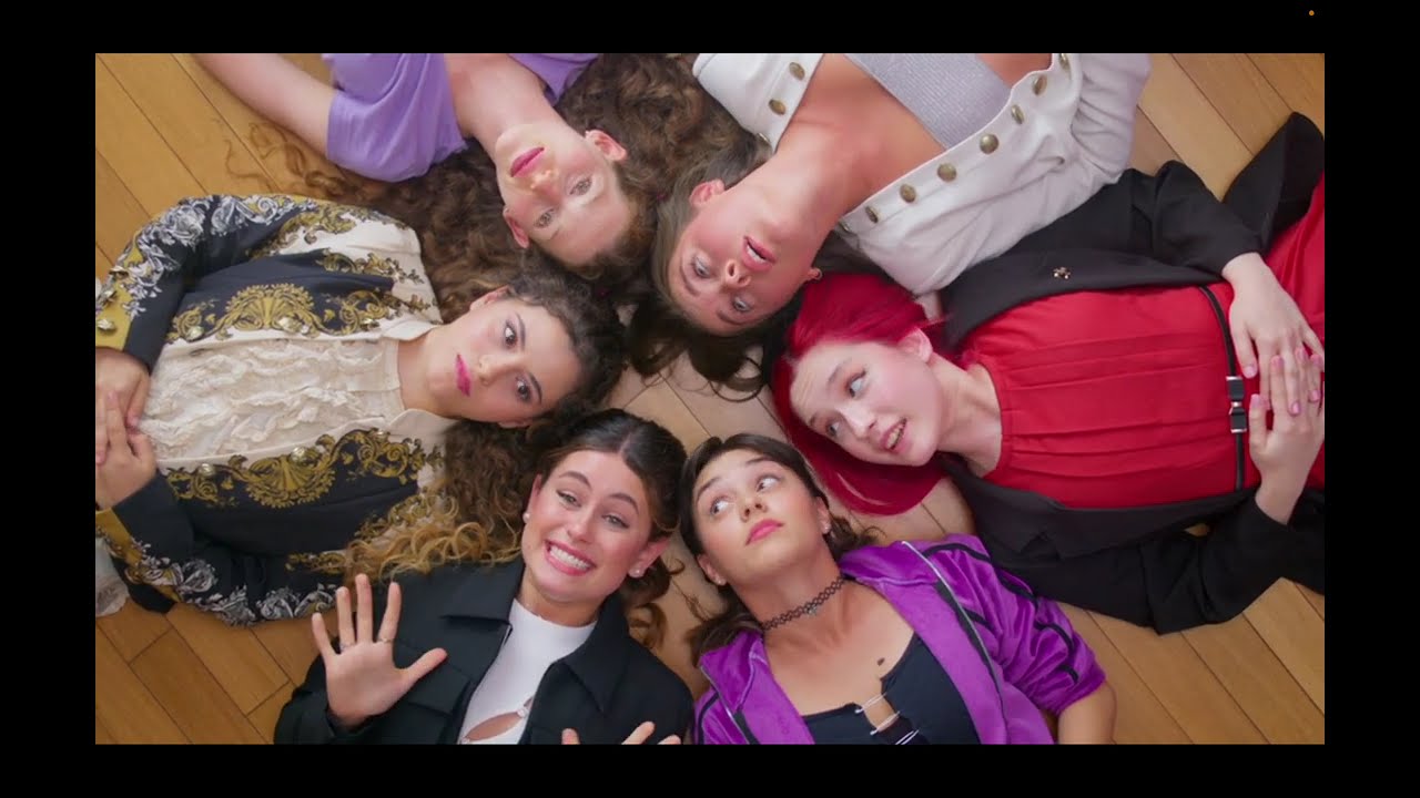 Delfina quiere hacer una pijamada, capitulo 38 Margarita  Η Δελφίνα θέλει πιτζάμα πάρτι, επ 38