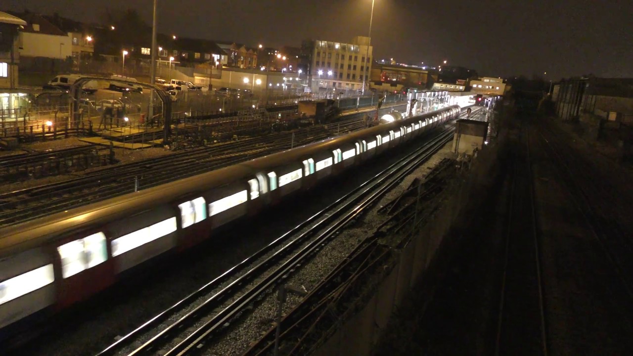 Trains @ Neasden 06/12/2016