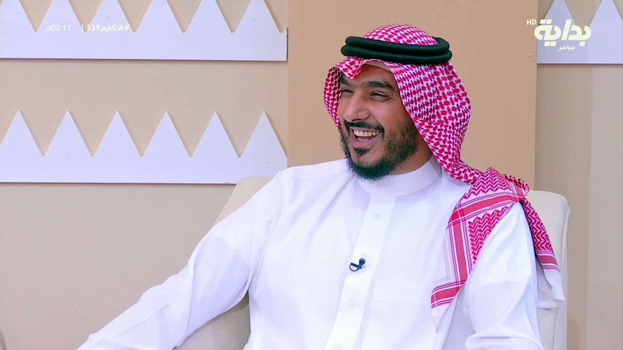 ماعنده ما يأكل عياله رفع يديه وقال يالله بالضيوف قالت زوجته ماعندك وتطلب ضيوف وحصل العجب#الاكارم139