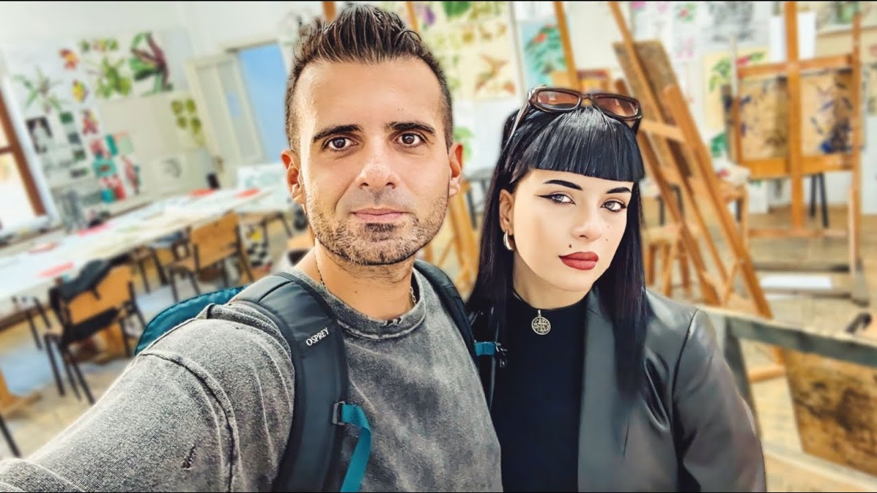 Am cunoscut o studentă adorabilă la Facultatea de Arte ❤️