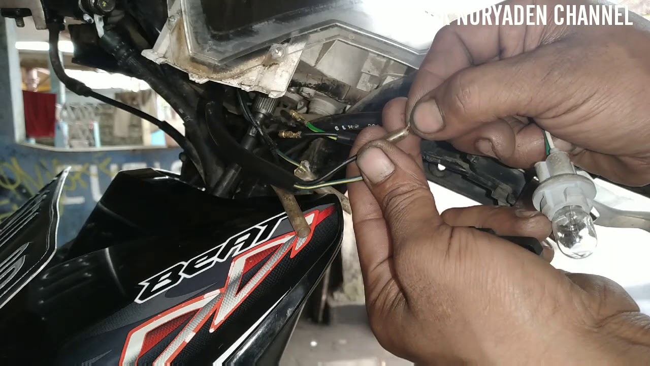 Cara Memperbaiki Dan Cek Jalur Kabel Lampu Rem Belakang Honda Beat,Vario Karbu.