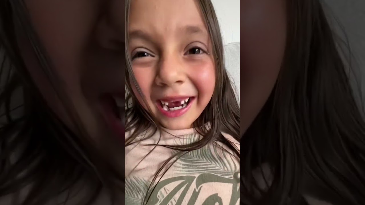 MI HERMANITA DE 6 A&Ntilde;OS BAILA MUY BIEN !!