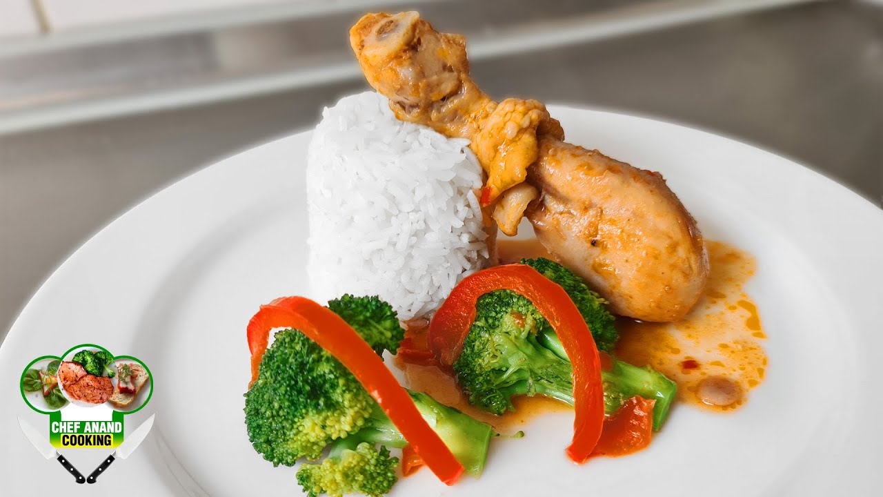 SURINAAMSE KIP IN TOMATEN SAUS MET RIJST + BROCCOLI | SURINAMESE CHICKEN IN TOMATO RICE + BROCCOLI