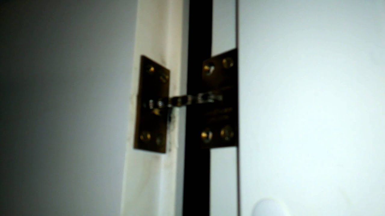 Perko door closer
