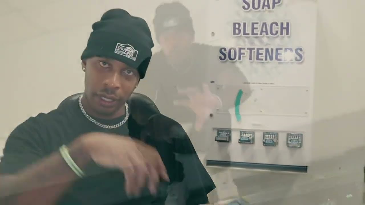 LYNOX DRACO-LAUNDROMAT (OFFICIAL MUSIC VIDEO)