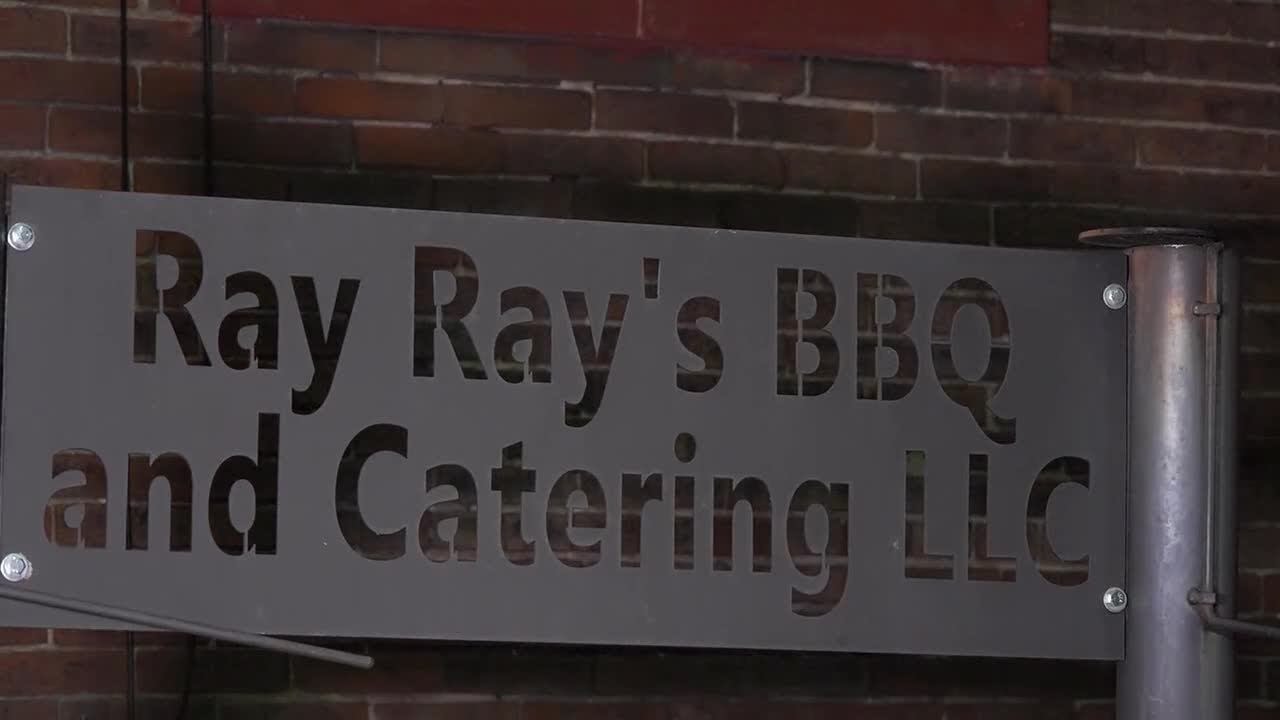 Businesses helping businesses: Local BBQ business steps in after smoker breaks down