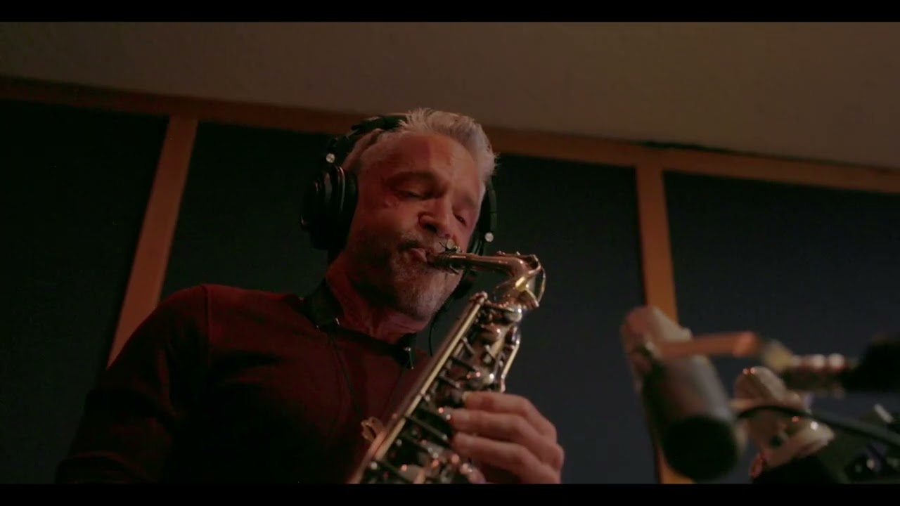 Dave Koz // Wrapped Up In Your Smile