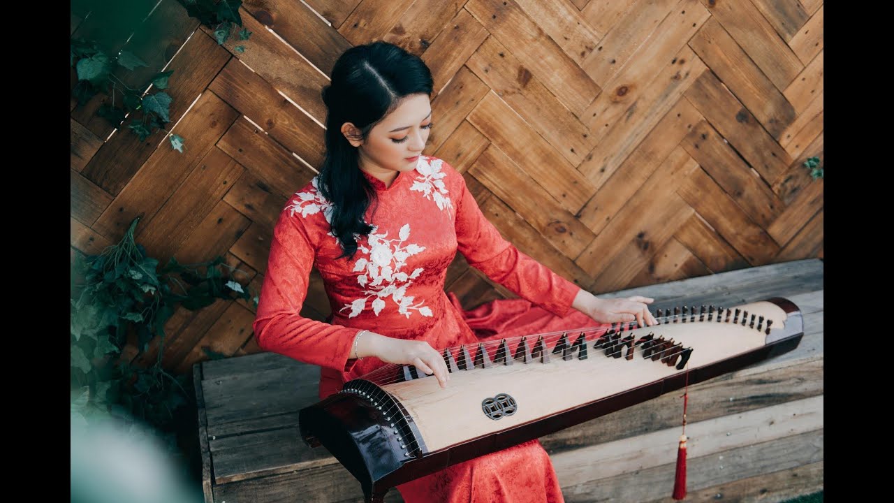 Sang xuân - Đàn Tranh Thu Hiền ( Tác phẩm)