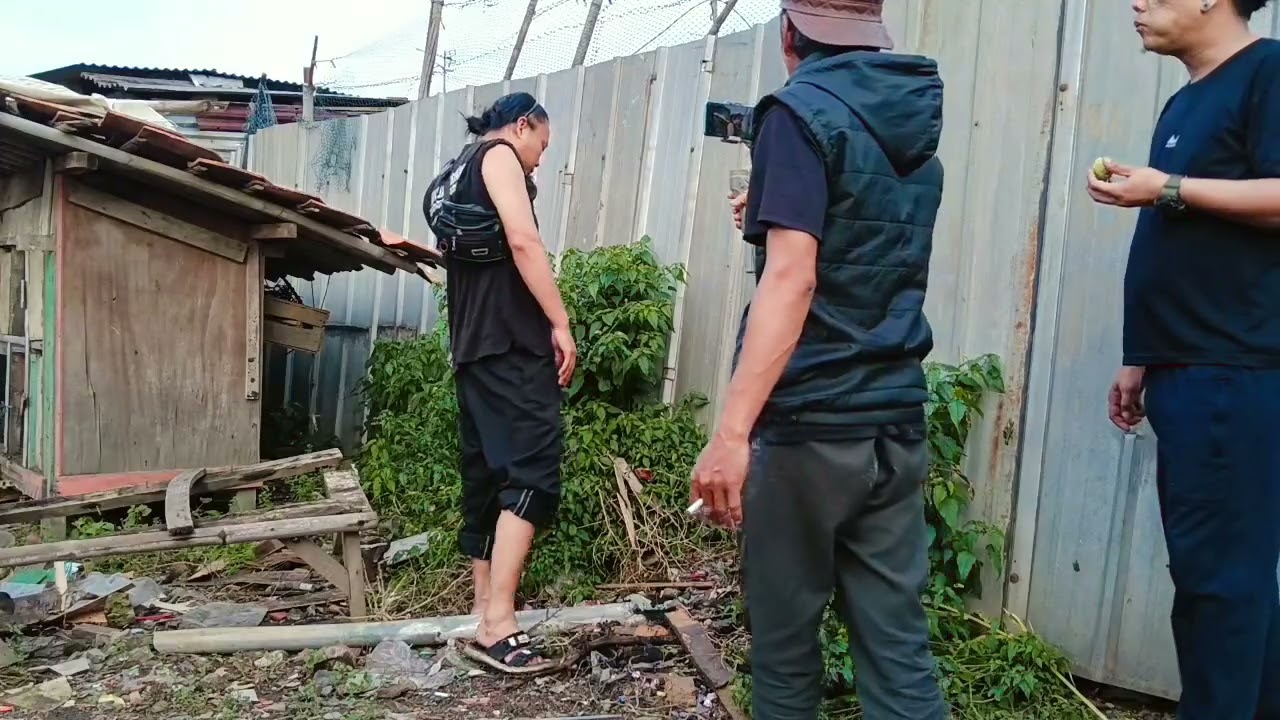 Maling ketauan berusaha mengelabui pemiliknya