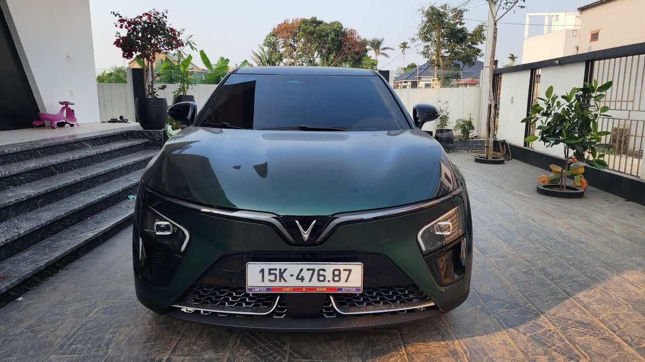 Cách lắp biển số xe #vinfast VF7 tại nhà.