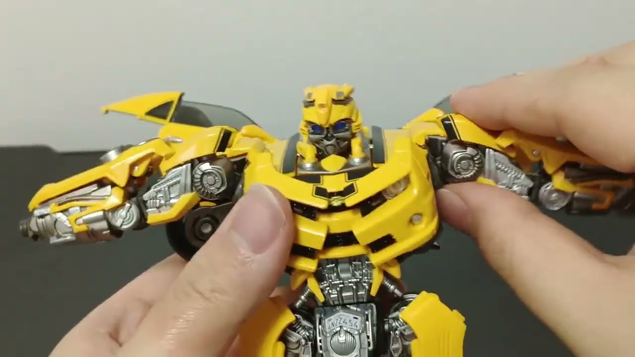【新糕速评】 TAKARA TOMY 变形金刚 MPM 03 大黄蜂 重涂 Transformers 40TH SELECTION MPM 03 Bumblebee