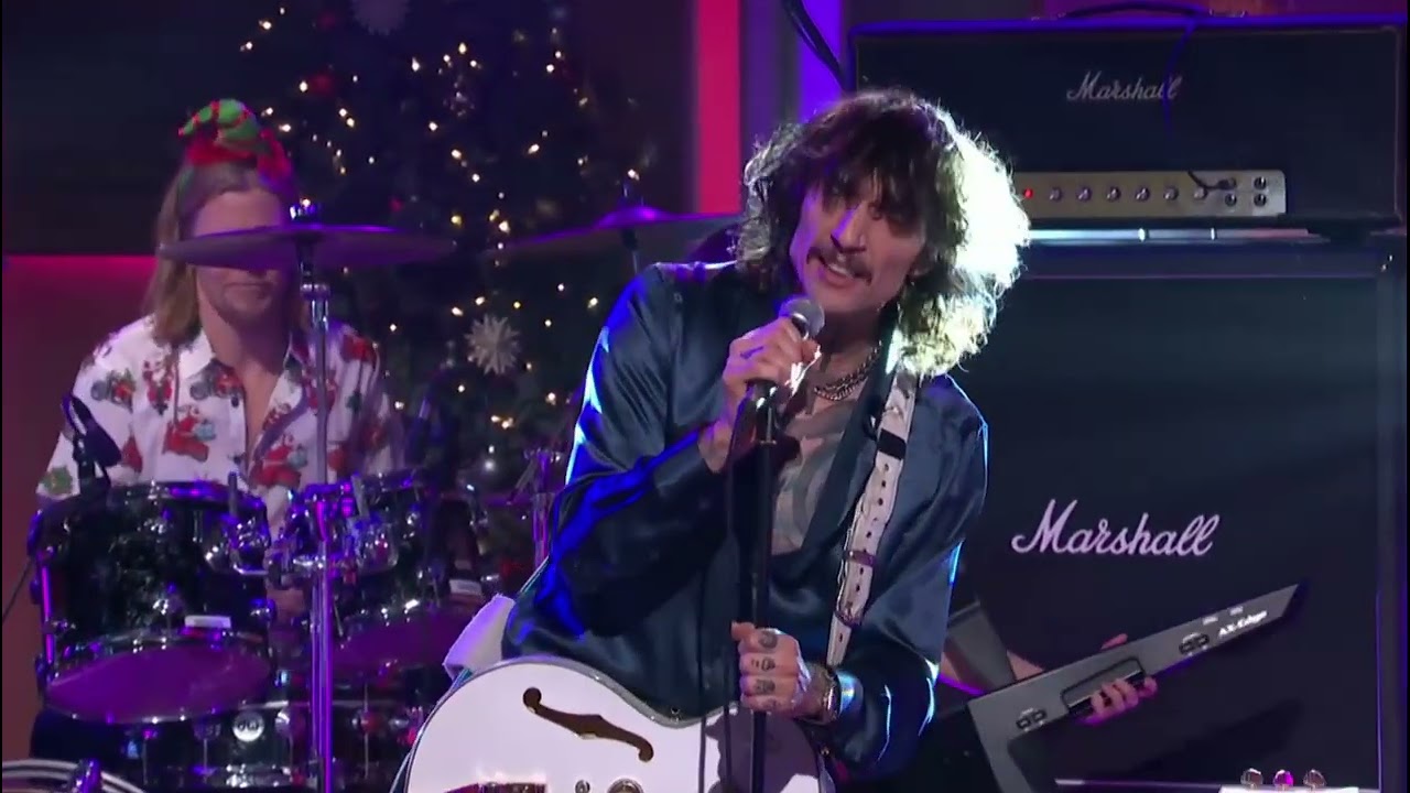 The Darkness - mistletoe and wine