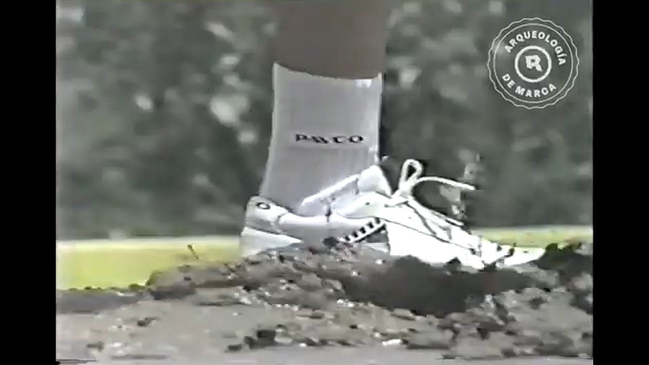 Comercial alfombras PAVCO ca.1990.