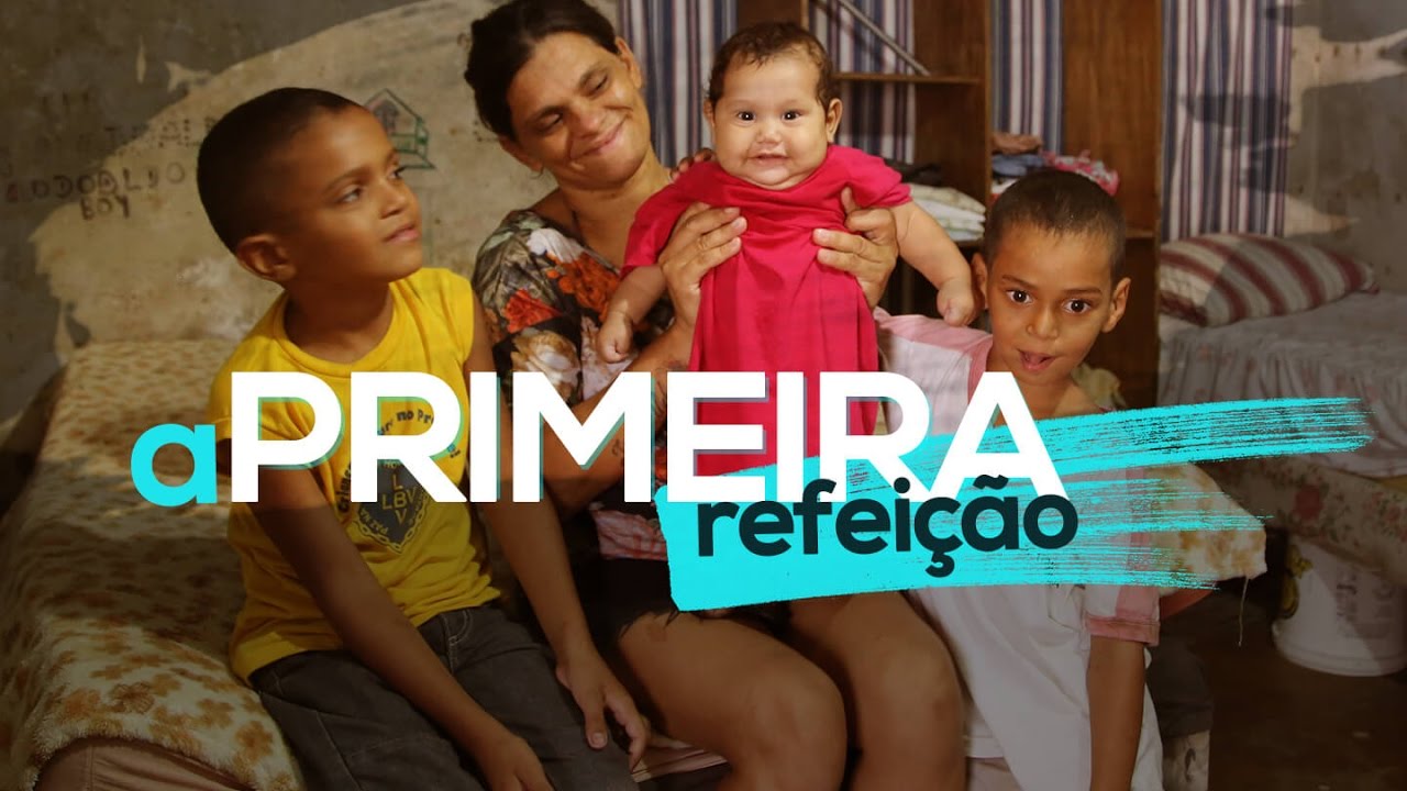 Família que mora em antigo presídio recebe ajuda da LBV