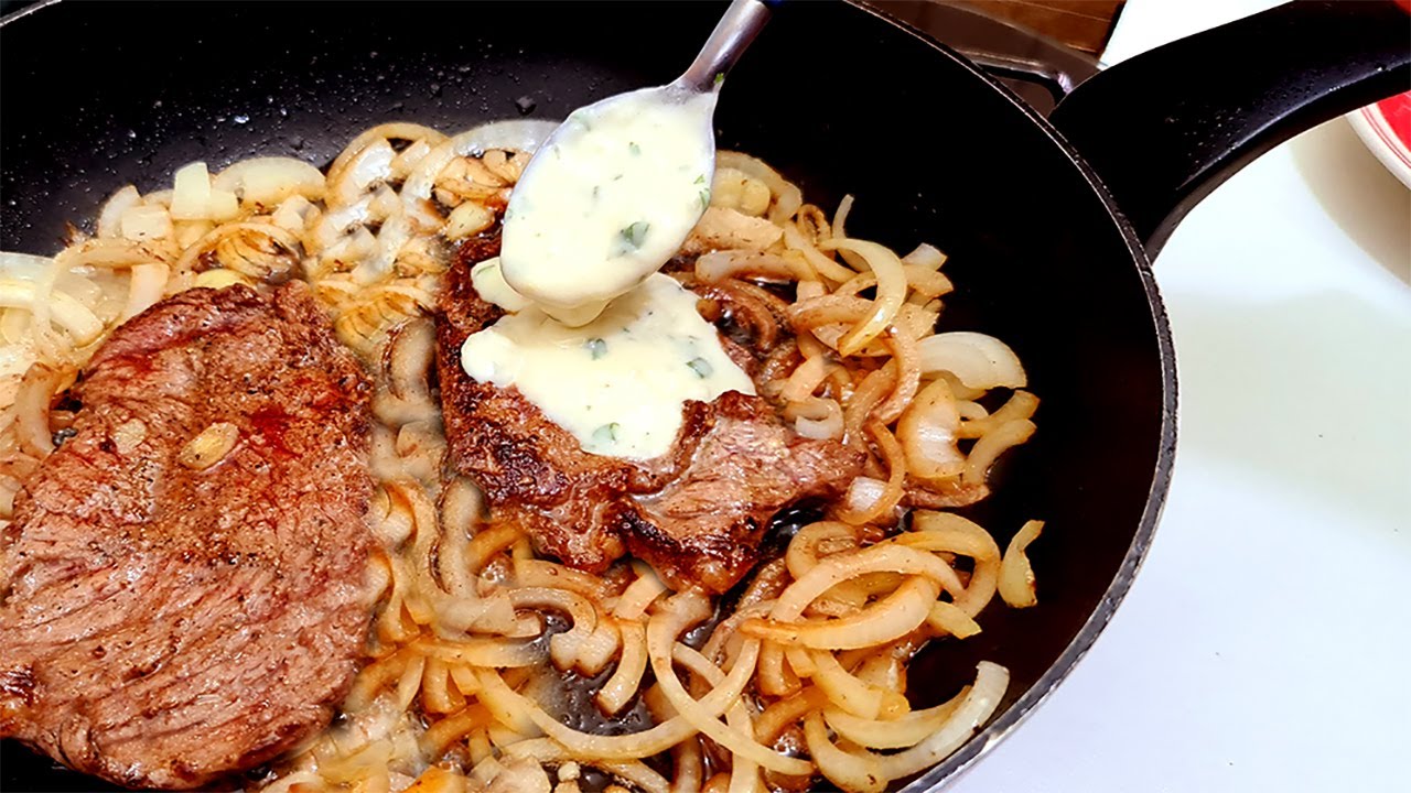 Como fazer bife acebolado e molho de limão com alho