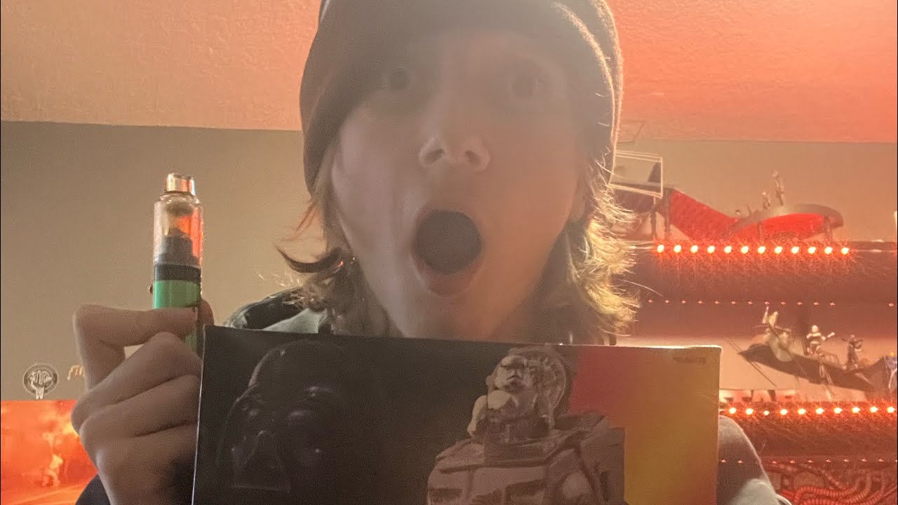 Star wars POTF AT ST unboxing after taking a rotund dab
