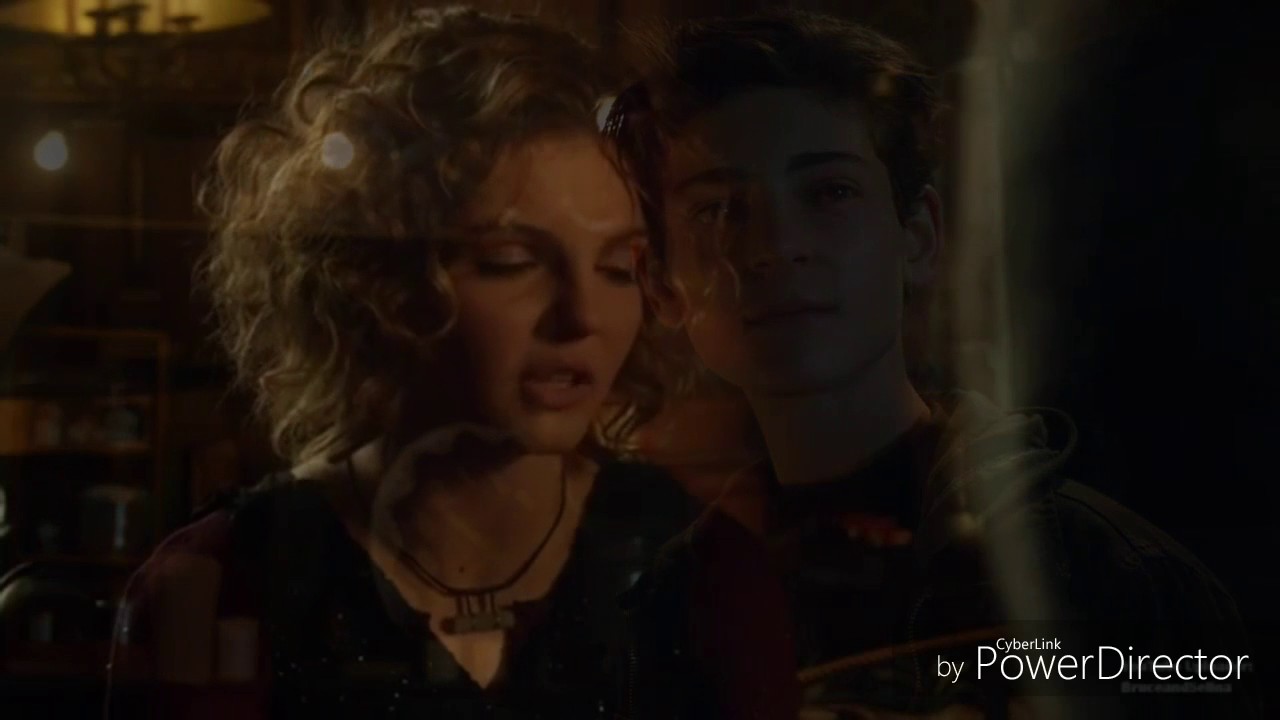 Bruce & Selina / River Flows in you
