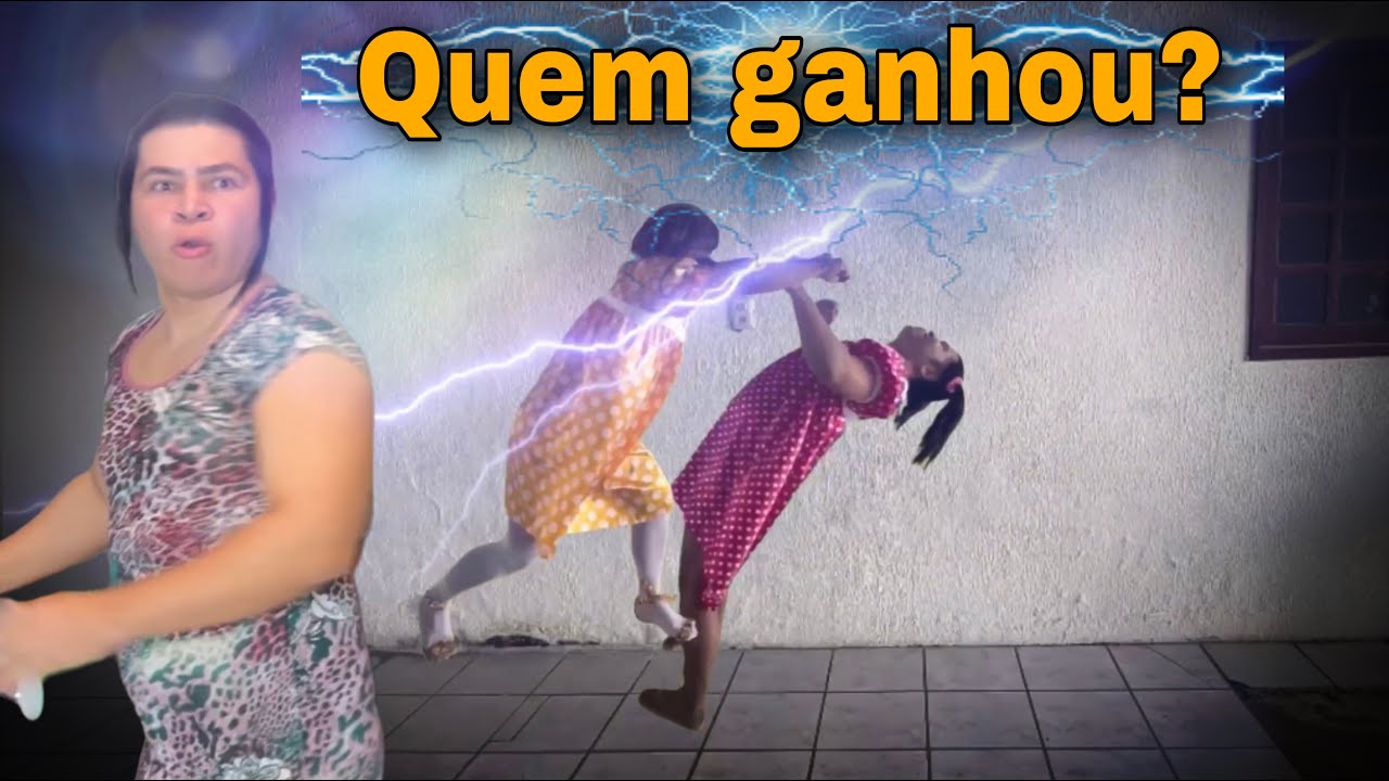 Ketley e Rebeca brincando de LUTA