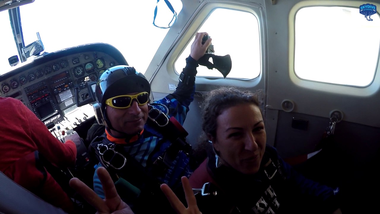 SKYDIVE ATHENS ελεύθερη πτώση απο τα 14000 ποδια..Βέρα