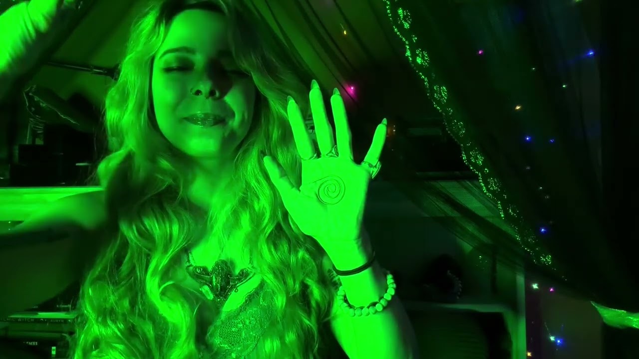 Activate the Pineal Gland & Clear Emotional Baggage through Kundalini Energy 💕 #handmovements #asmr 