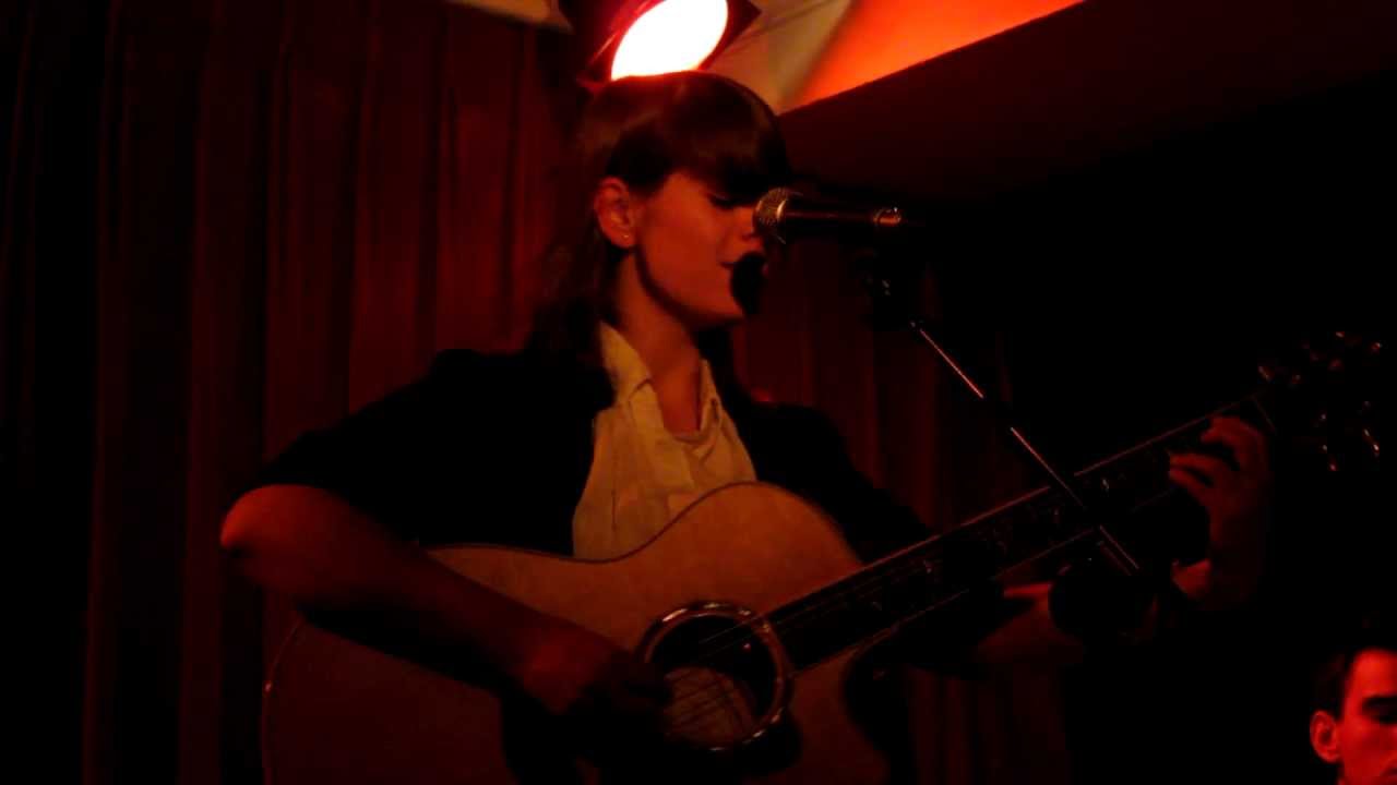 Liz Lawrence - Lips & Eyes