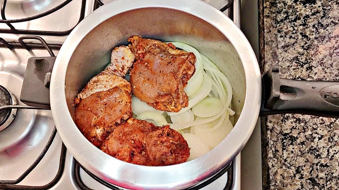 «КУРИЦА ПОД ДАВЛЕНИЕМ: самая сочная курица, которую вы когда-либо пробовали!»
