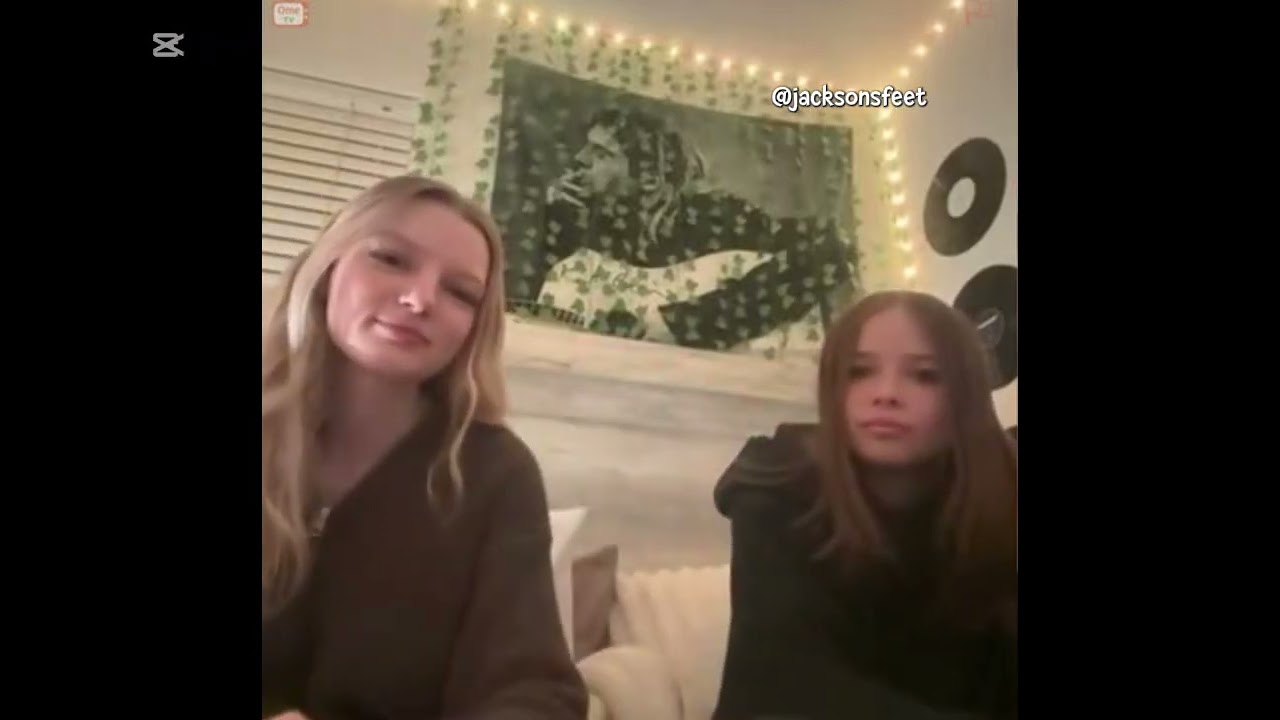 Omegle girl showing her foot w socks 