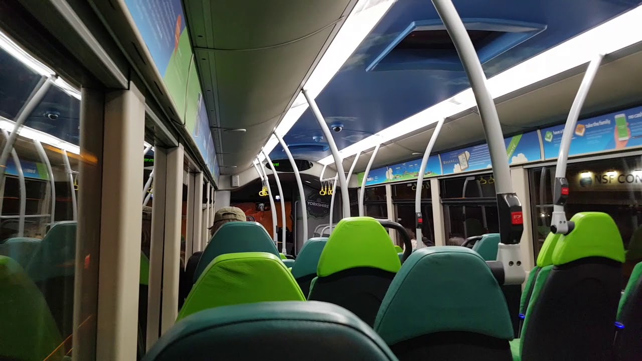 Transdev Keighley 452 on b3
