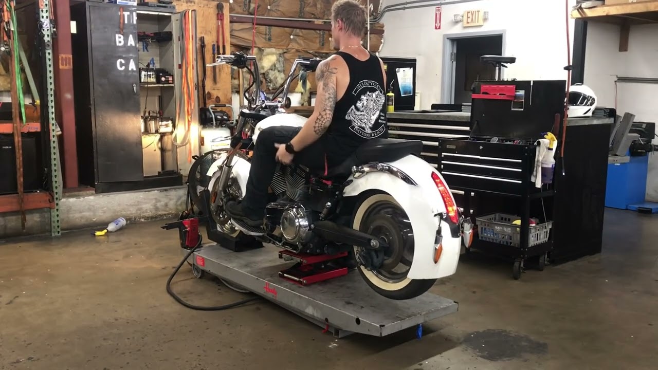 3884 Testing Video - 2013 Victory Boardwalk (28,111 miles)