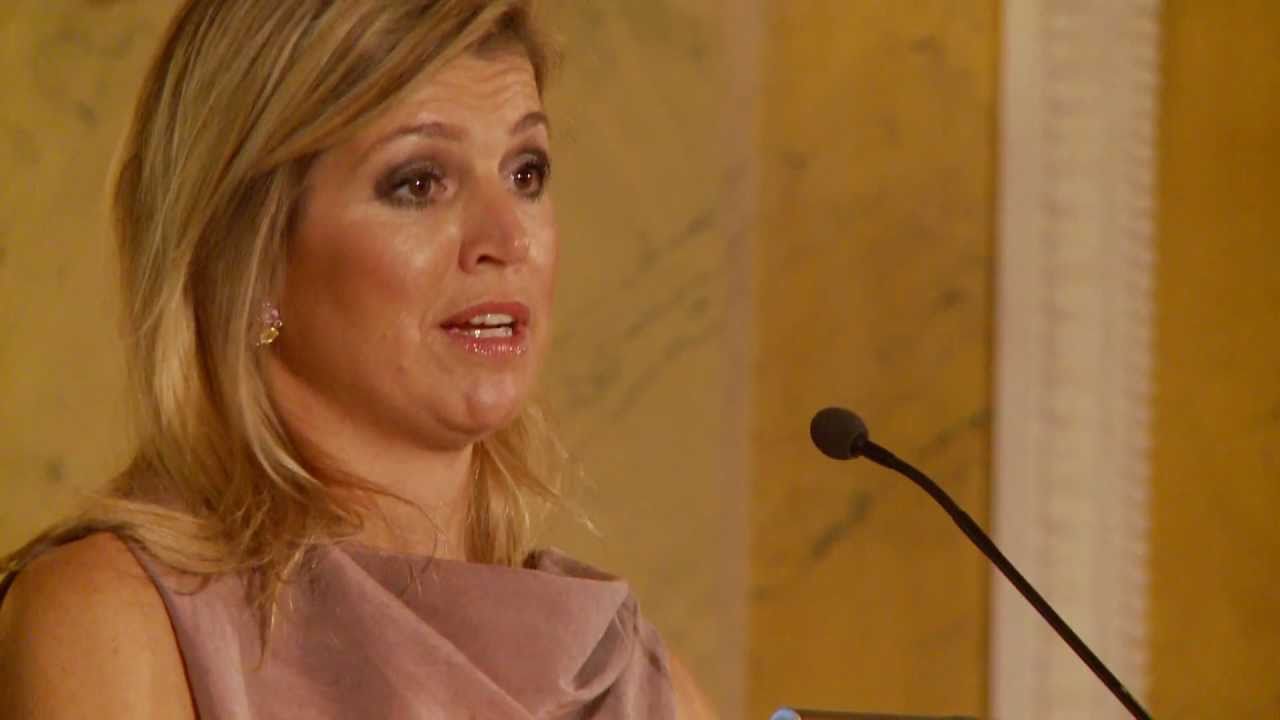 Prinses Máxima reikt Appeltjes van Oranje 2011 uit