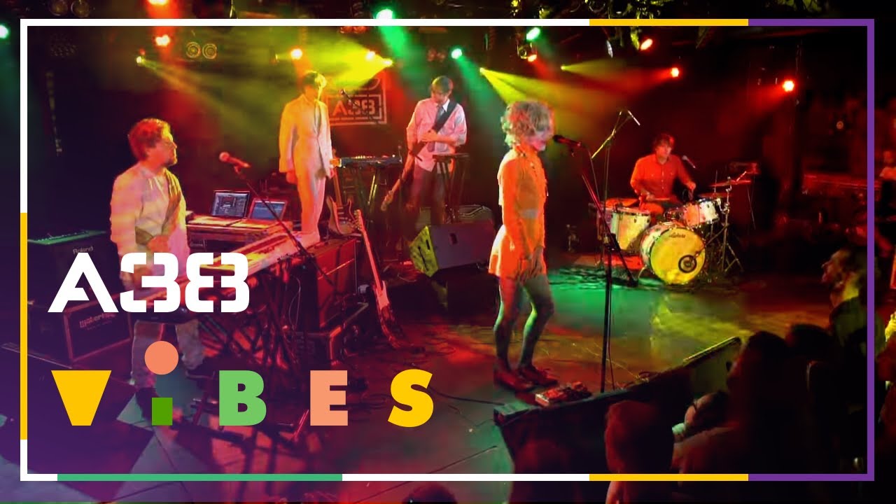 Of Montreal - Let's Relate // Live 2017 // A38 Vibes