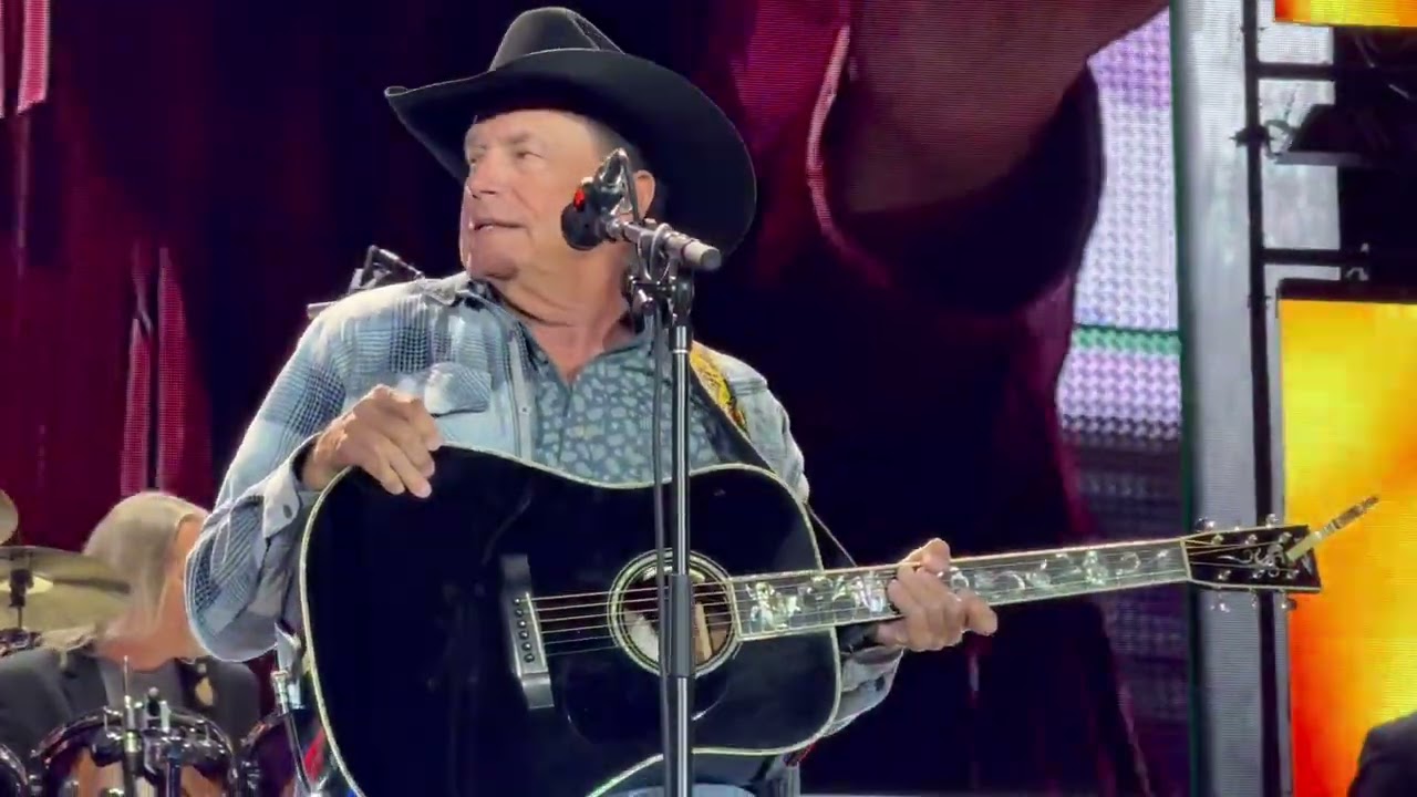 George Strait – The Fireman – Lincoln Financial Field, Philly, PA 2025 ￼