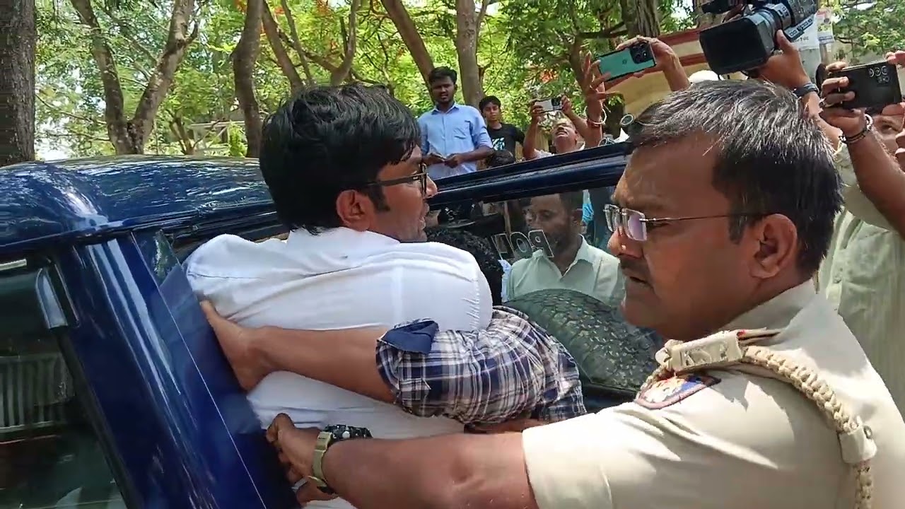 AKSSA PRESIDENT Kantakumar sir arrested by police at dharwad dc office #kpsc #ksp #dharwad 