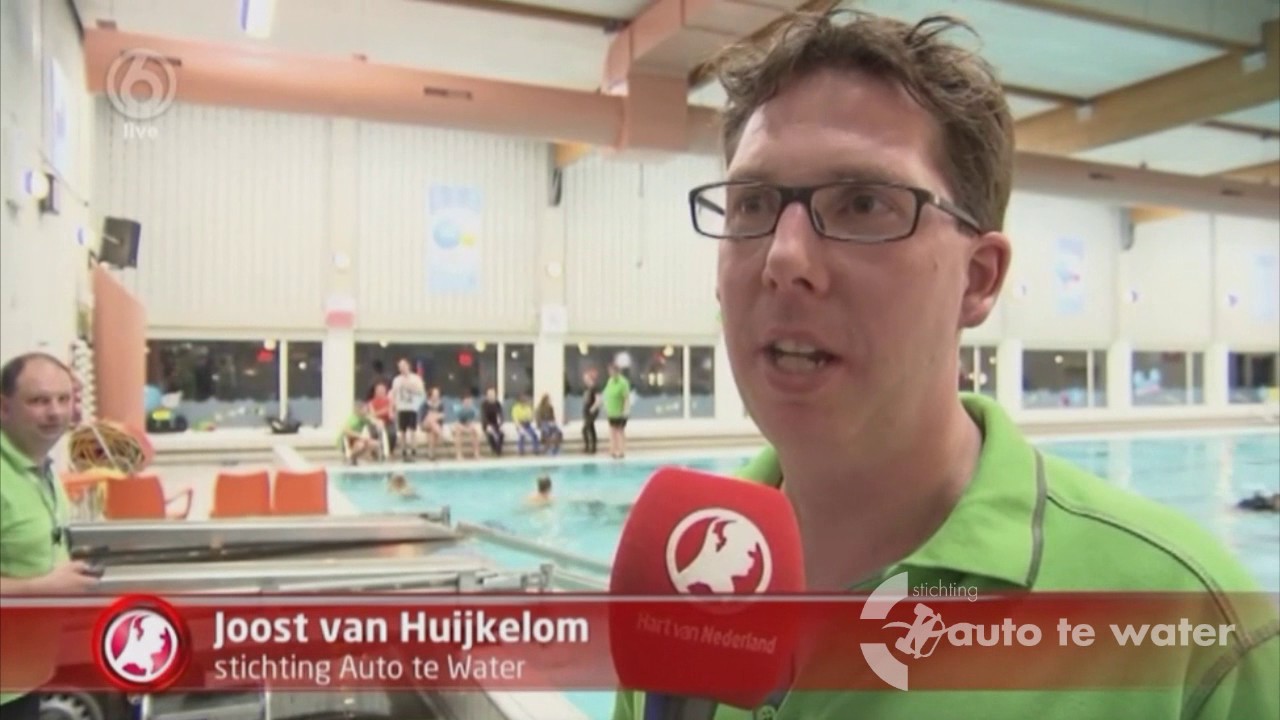 Auto te Water Hart van Nederland
