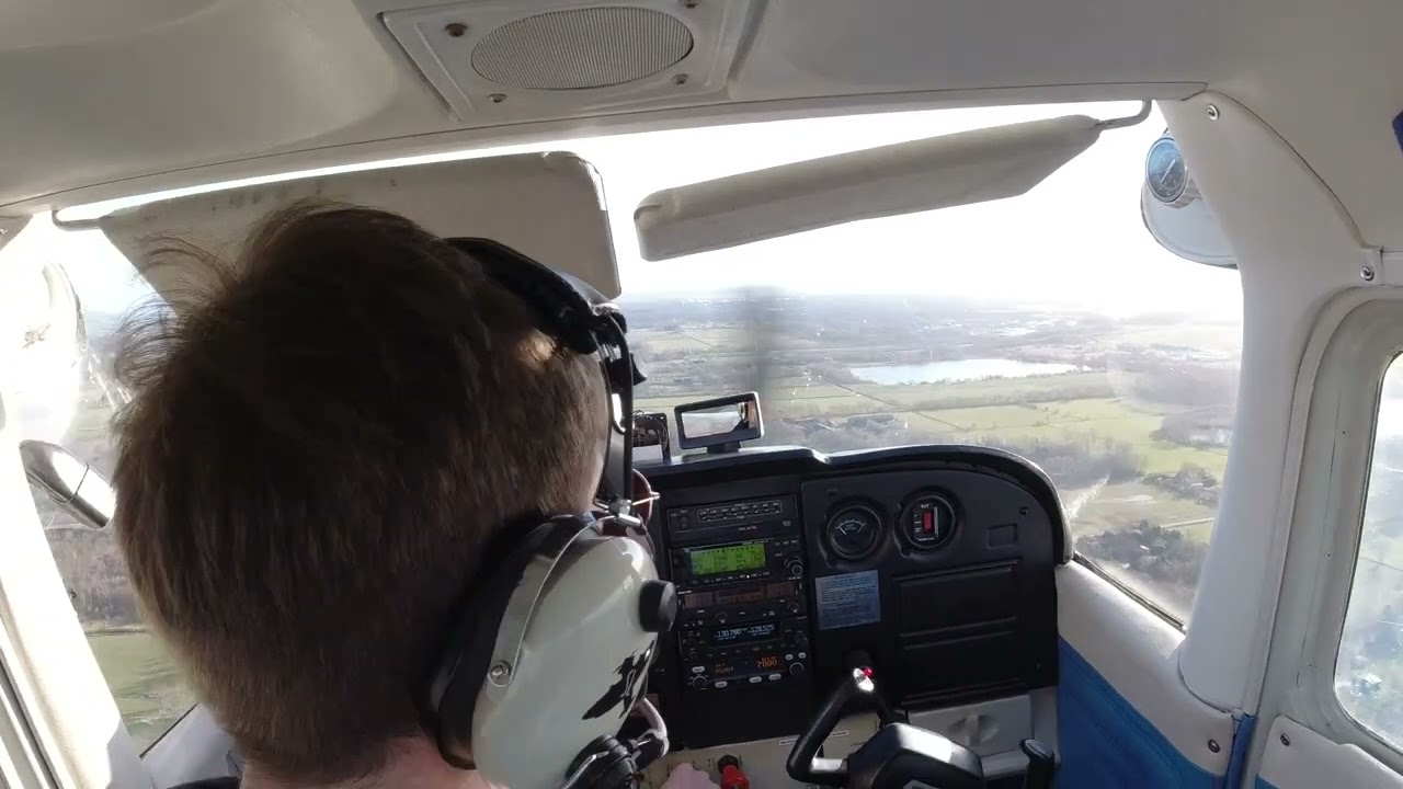 C172 Landing Practice with gusts up to 23 knots