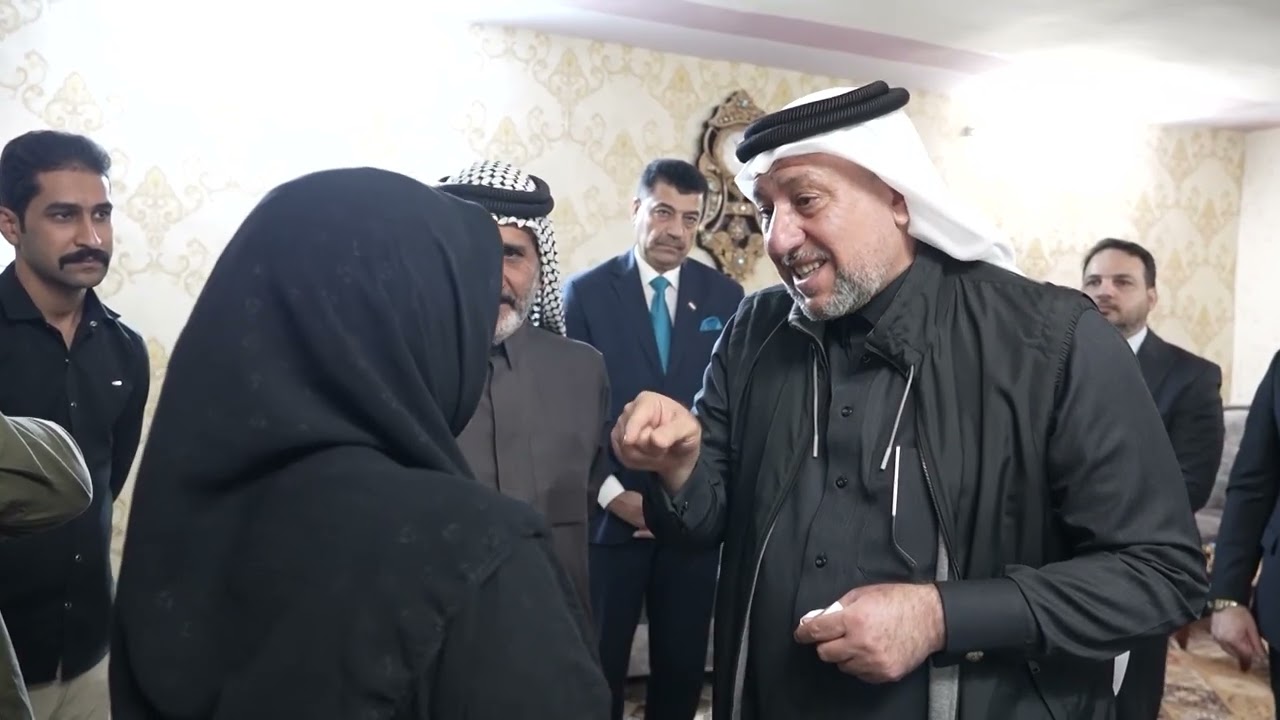 جانب من زيارة الشيخ خميس الخنجر لعائلة الشهيد صفاء المشهداني