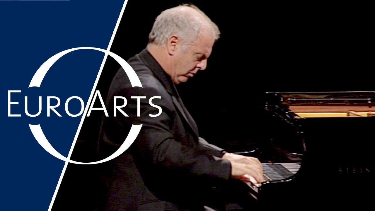 Barenboim: Mozart - Piano Sonata No. 10 in C major, K. 330