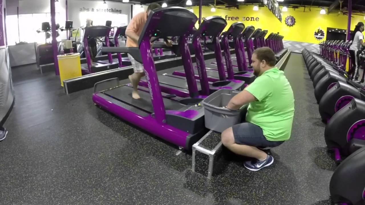 LEGO Treadmill Challenge! (Running on Legos)