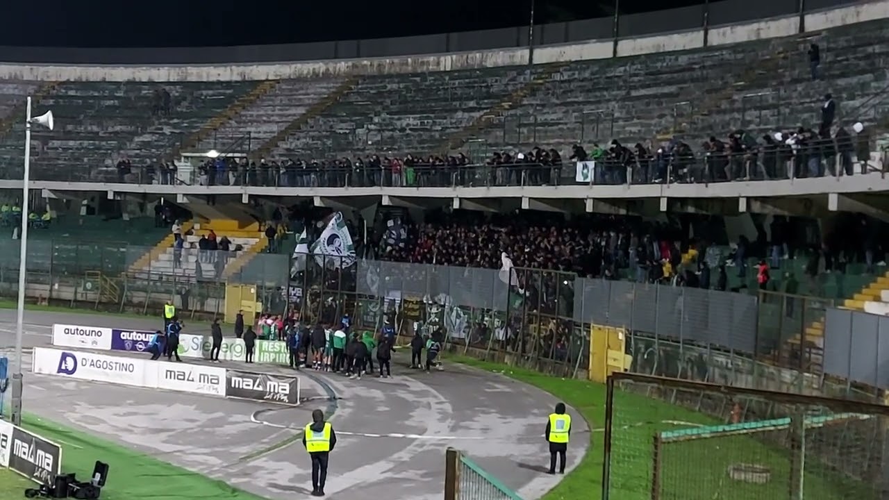 U.S. Avellino - SS Juve Stabia 1:0; 29.11.2023; tifosi, chants 11