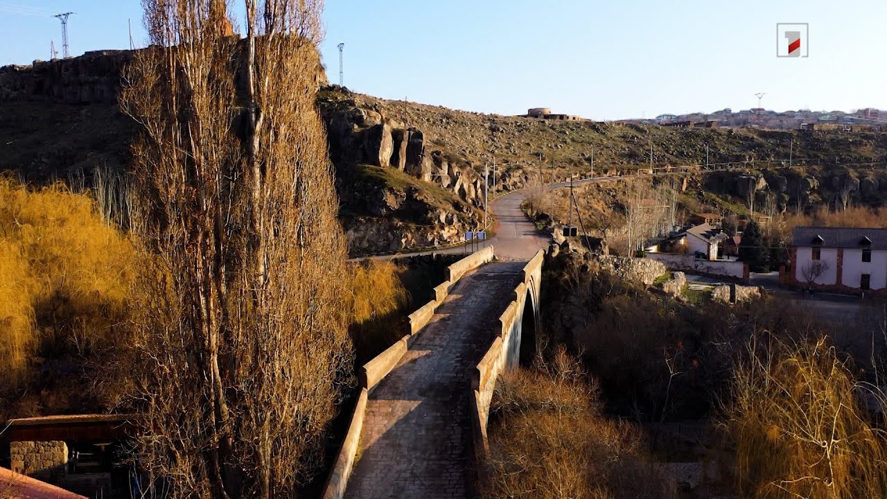 Աշտարակի հին կամուրջն ու քարե բաղնիքը՝ «Բաց երկնքի տակ»
