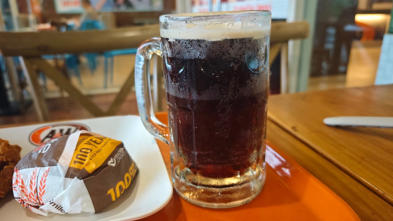 DÜNYANIN EN GARİP FAST FOOD MENÜSÜ: Tom Yum & Root Beer