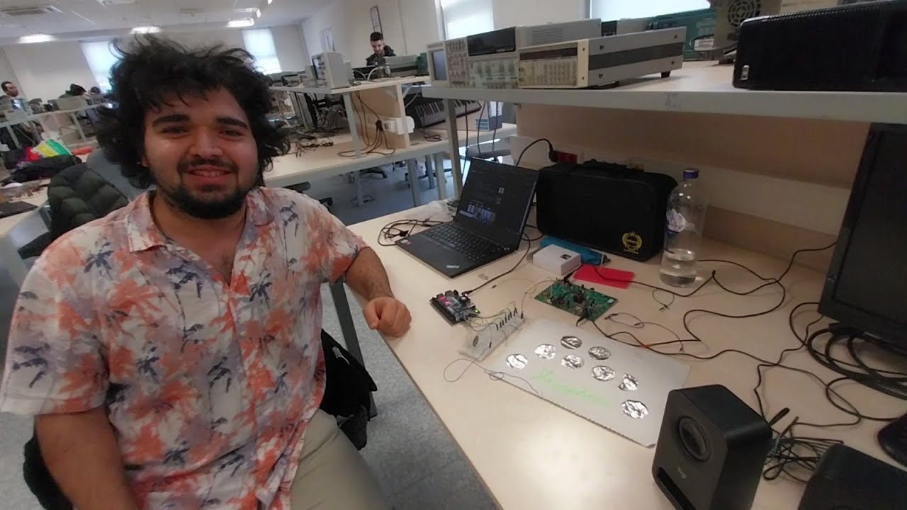 Electronical Xylophone-like Instrument with Maqam Switches - Hasophone -Bilkent EE102 Basys3 Project