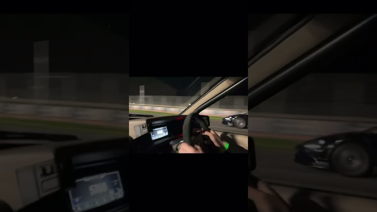 80s shit box VL Turbo destroys $650,000 McLaren 765lt supercar~Roll racing at the bend